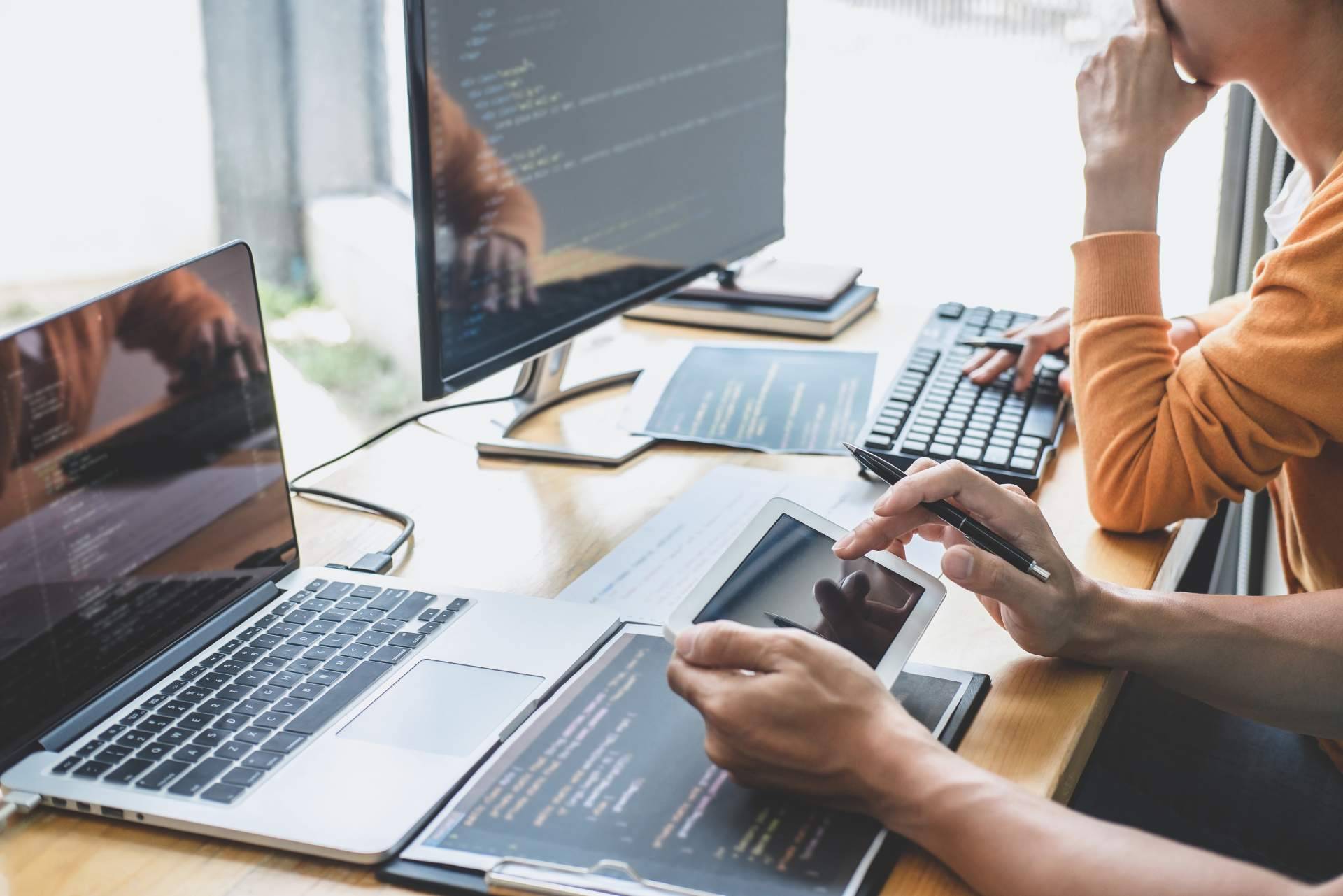 Braintly secures software development with expert engineers from Latin America